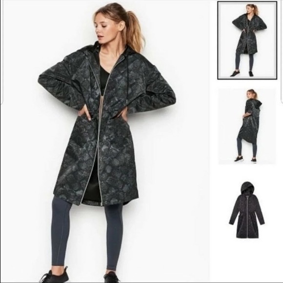 Victoria’s Secret long jacket snake print NWT - Picture 3 of 3